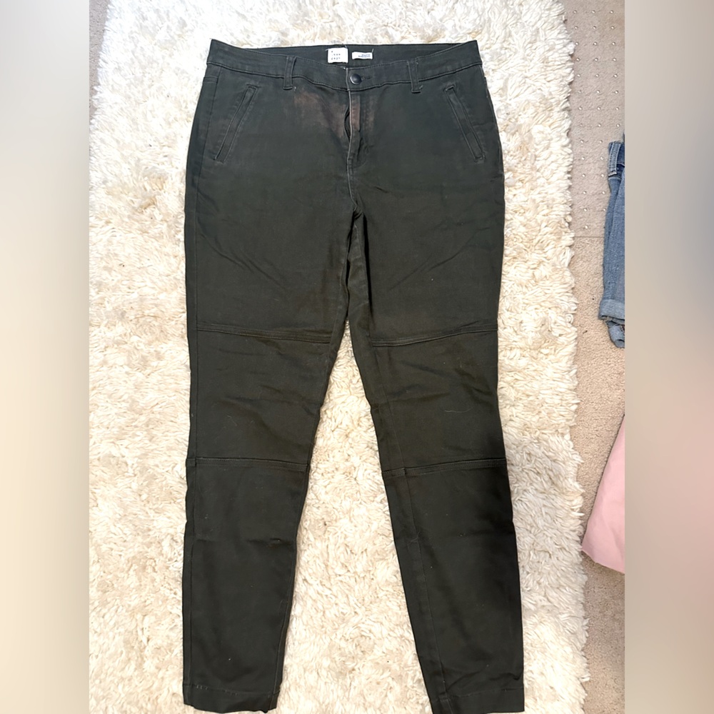 Universal Thread green ankle pant